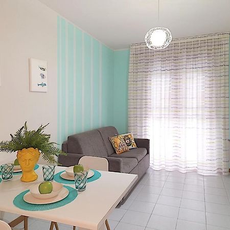 Halley Belmare Apartments Bibione Exteriör bild